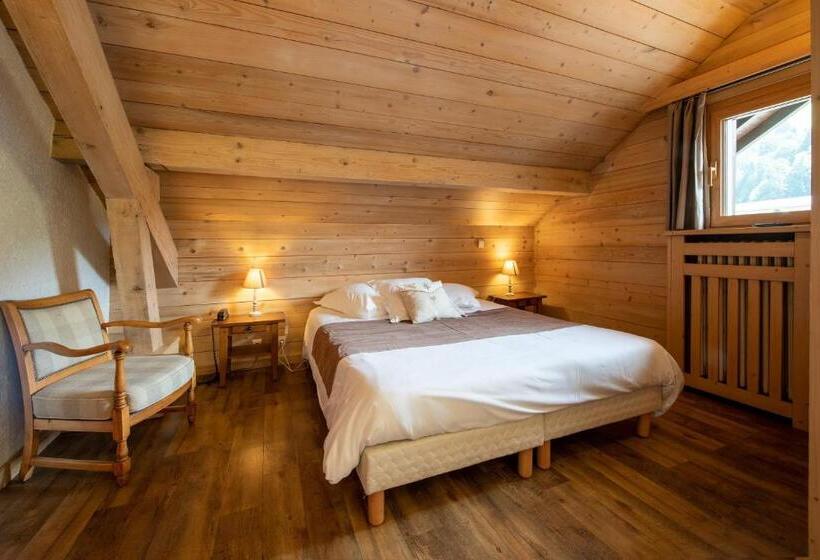 חדר משפחתי, La Montagne