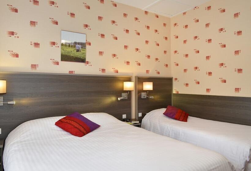 Трехместный Номер Superior, Logis Hôtel Des Châteaux De La Loire