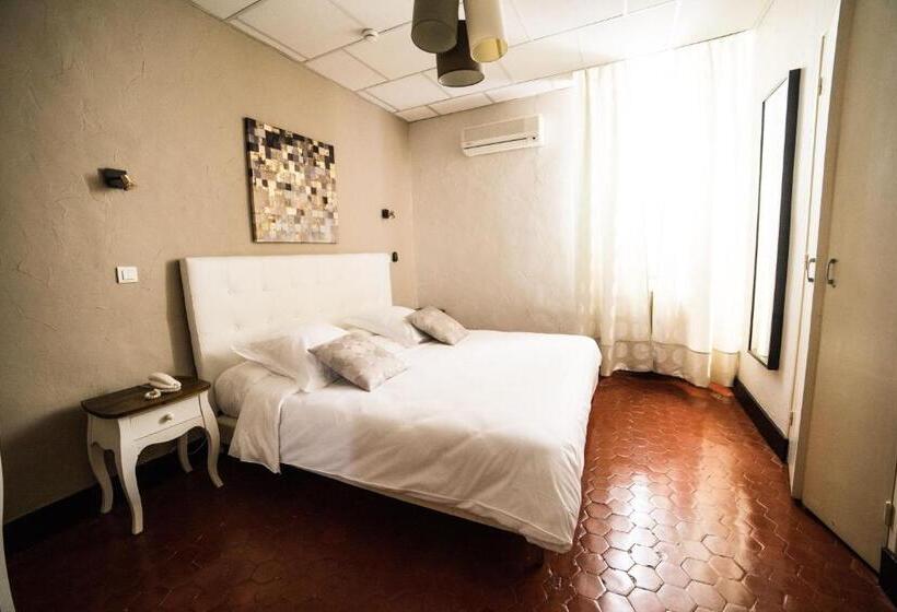 スタンダードルーム, Logis Hôtel Restaurant De Provence