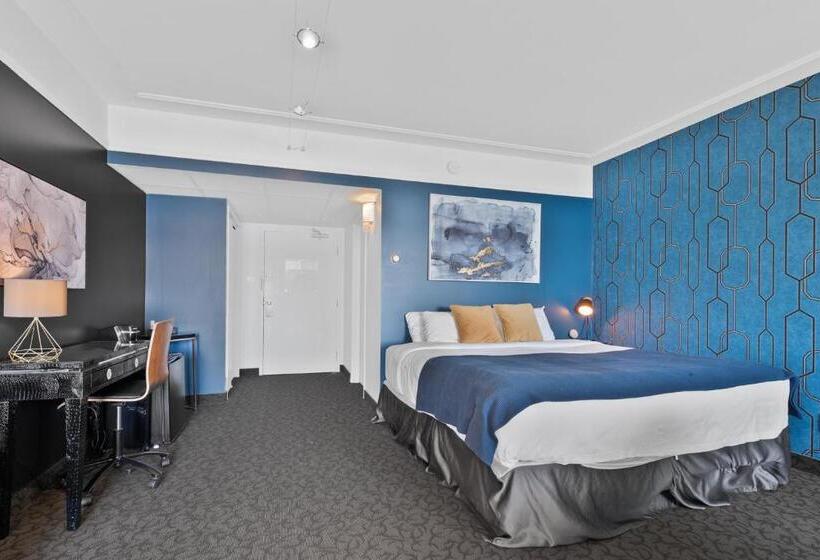 Superior room with lake view, Manoir Lac Etchemin