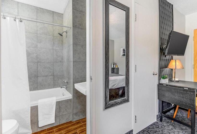 Четырехместный Номер Стандарт, Manoir Lac Etchemin