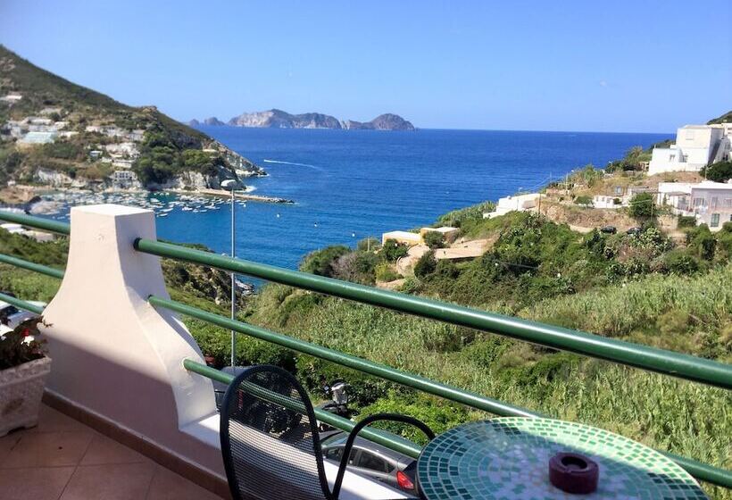 스탠다드 4인용 룸 바다전망, Ortensia