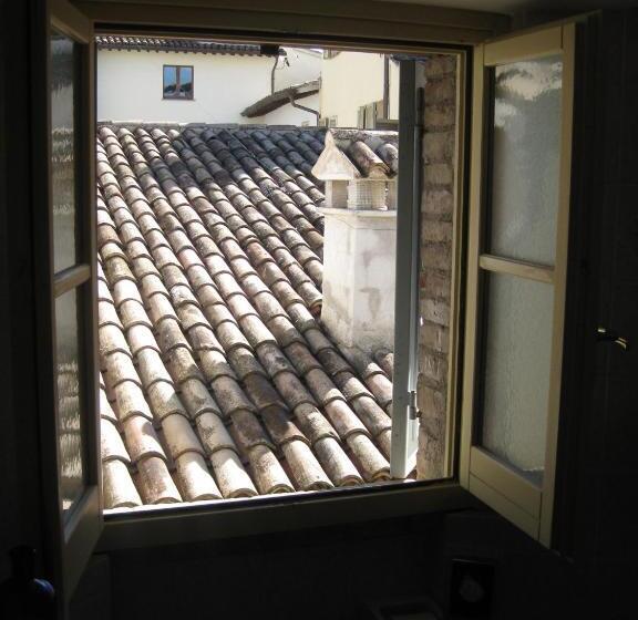 חדר סטנדרט לארבעה, Palazzo Brunamonti