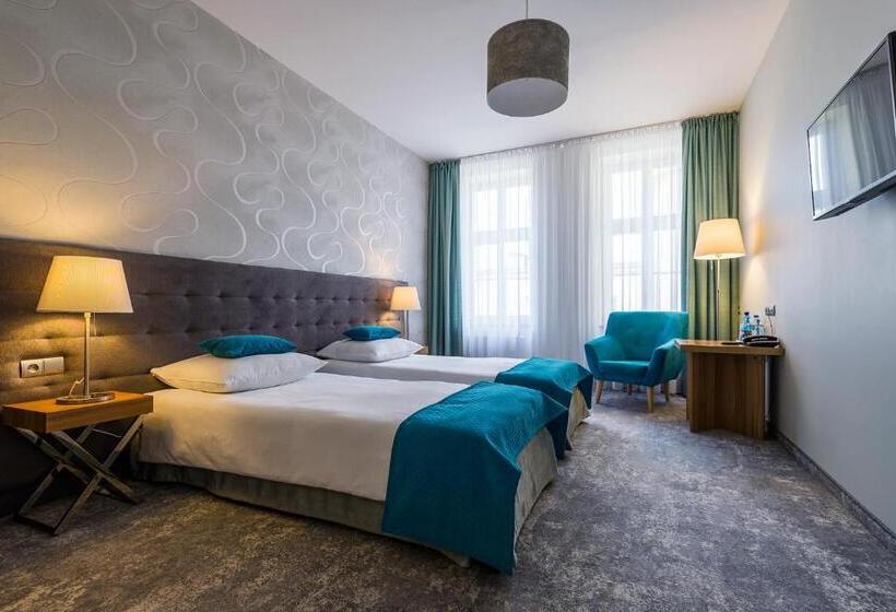 اتاق لوکس, Patio Old Town