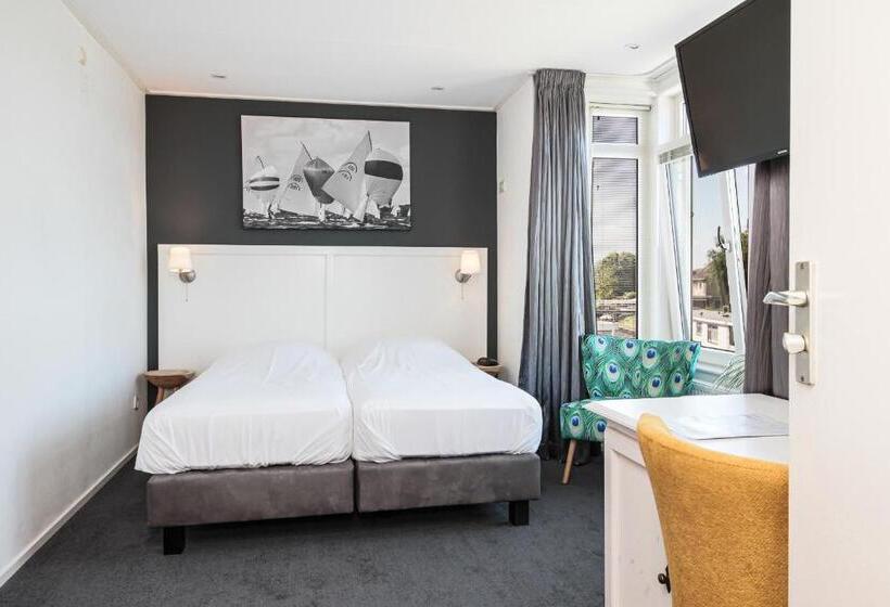 חדר סטנדרט נוף לנהר, Restaurant Goerres