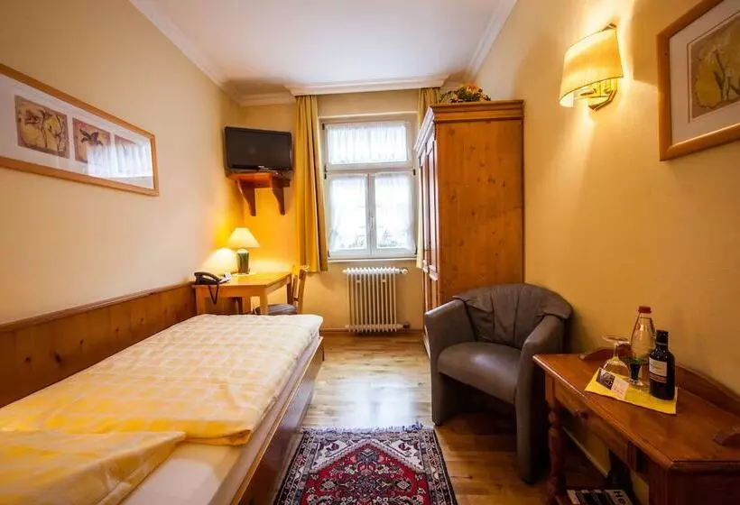 Standard Single Room, Restaurant Hackteufel