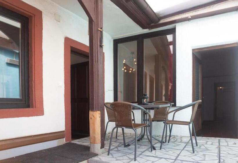 スイート（家族用）, Restaurant Hackteufel