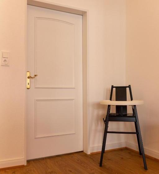 スイート（家族用）, Restaurant Hackteufel