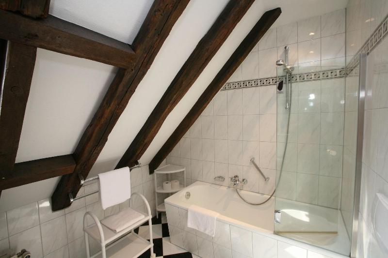 スタンダードシングルルーム, Restaurant Hackteufel