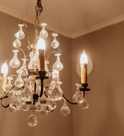 스탠다드 싱글 룸, Slottsvillan