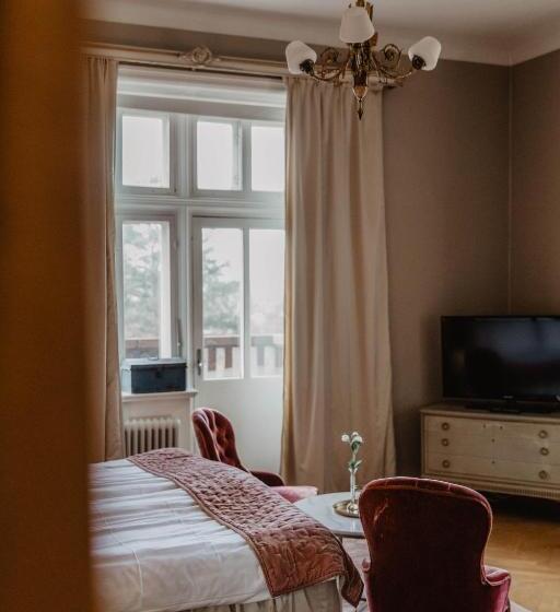 Люкс, Slottsvillan