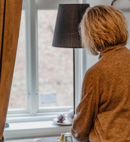 스탠다드 싱글 룸, Slottsvillan