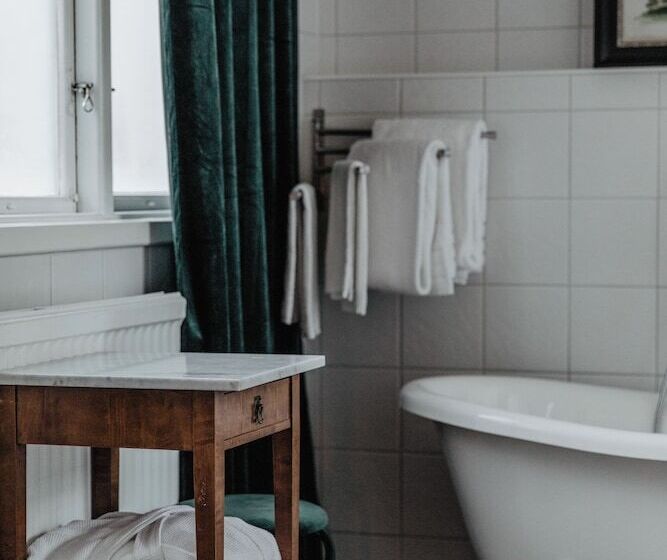 스위트, Slottsvillan