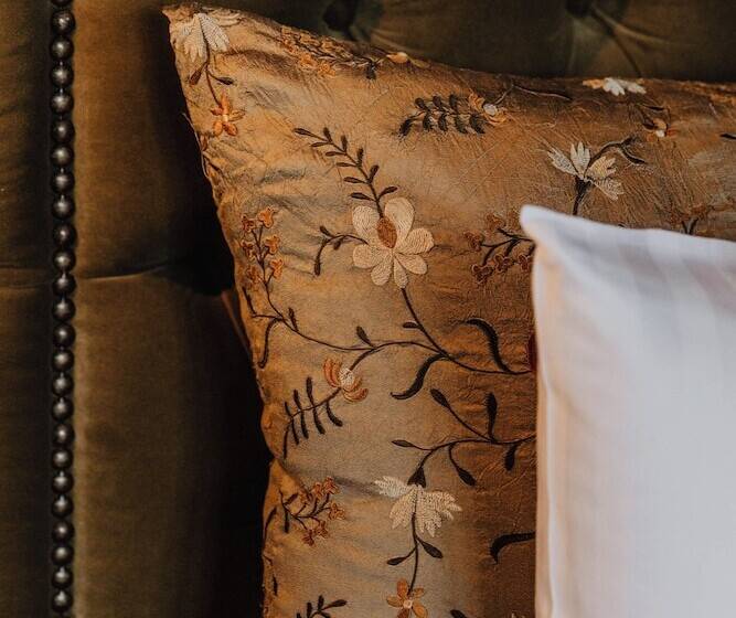 Люкс, Slottsvillan