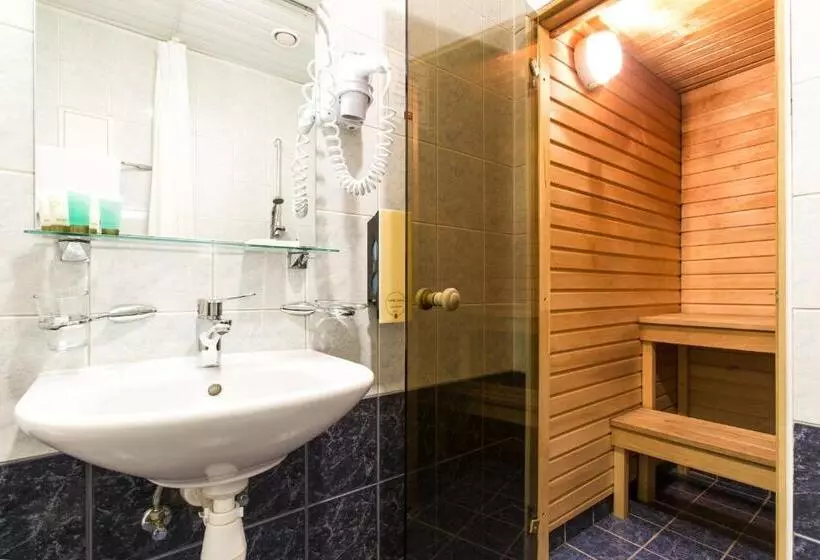 سوییت جونیور, Narva Hotell & Spaa