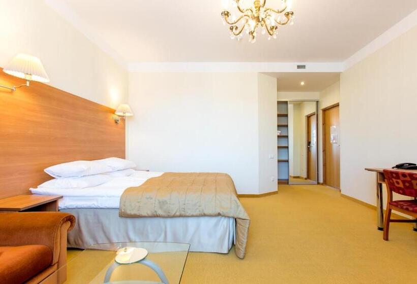 سوییت جونیور, Narva Hotell & Spaa