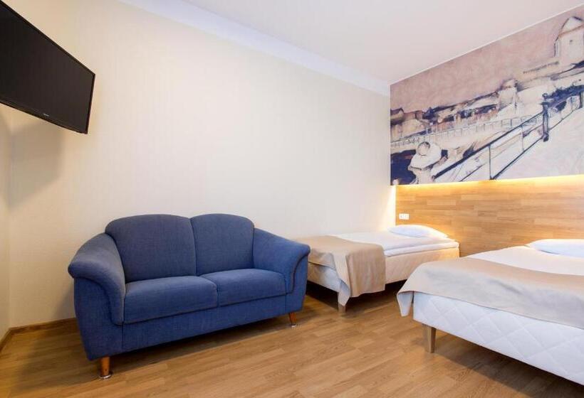 اتاق استاندارد سه نفره, Narva Hotell & Spaa