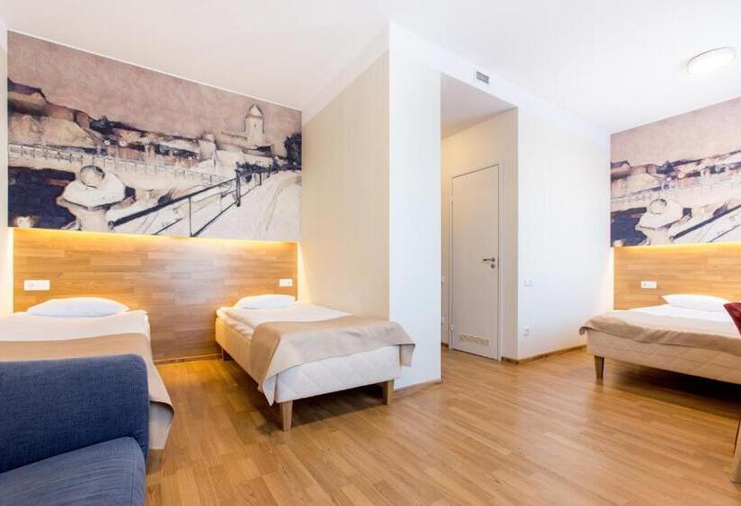 اتاق استاندارد سه نفره, Narva Hotell & Spaa