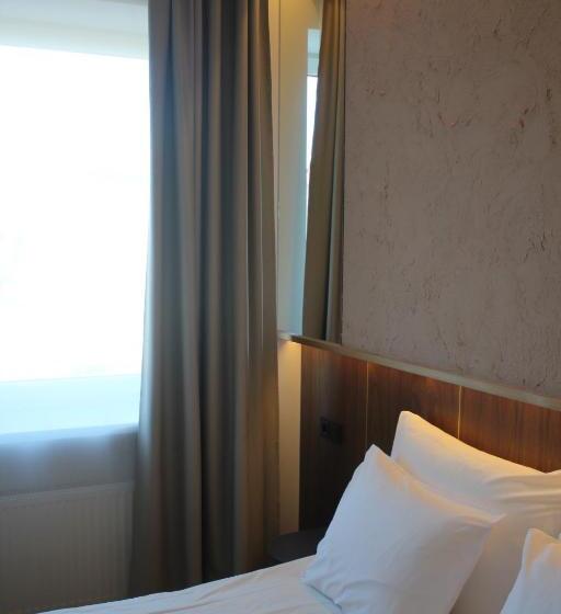 اتاق لوکس با چشم‌انداز شهر, Narva Hotell & Spaa