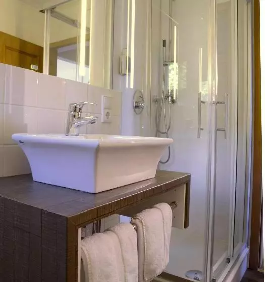 レイクビュースタンダードルーム, Belvedere   Das Bio Hotel Garni & Suitehotel Am Edersee ! Unser Geschenk Für Sie, Auch Die Gästecard