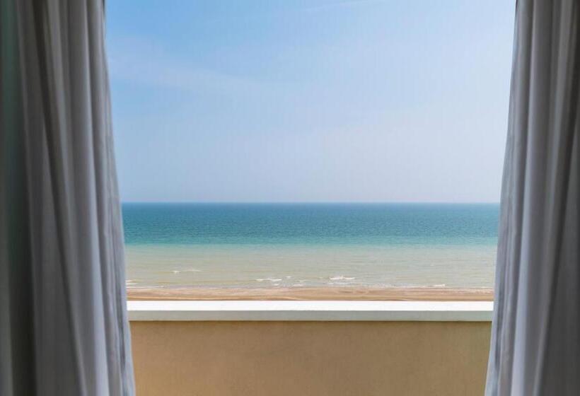 발코니가 있는 스위트, Adlon Fronte Mare