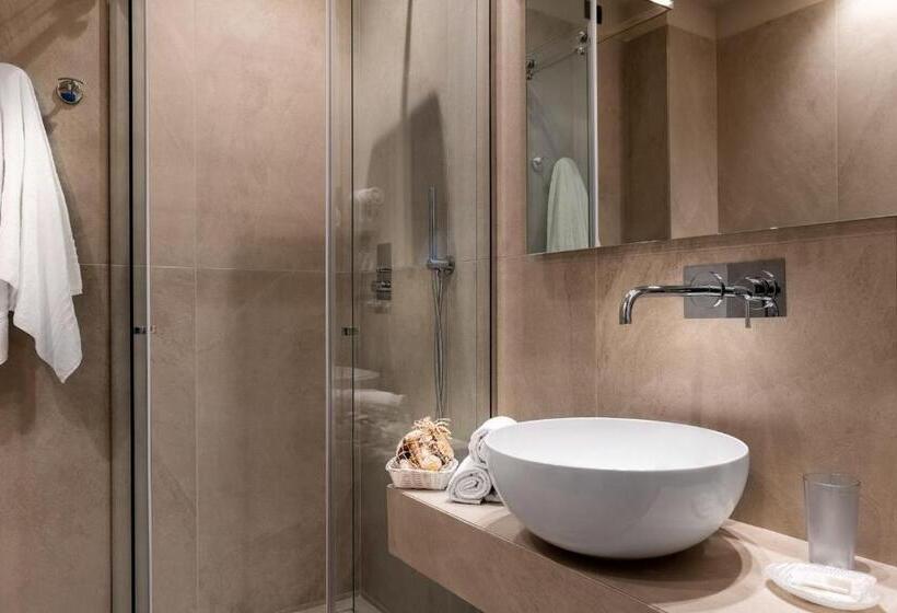 Люкс Вид на Море, Adlon Fronte Mare