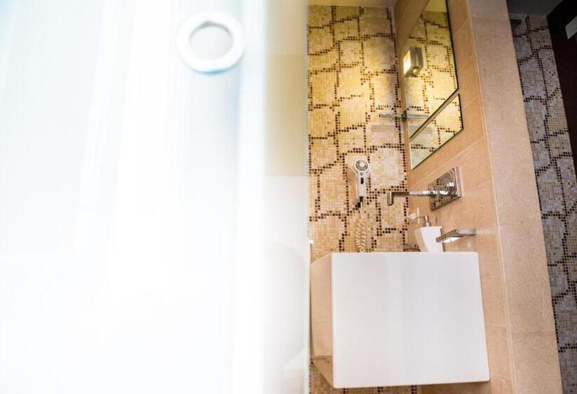 小型套房, Albergo Del Sedile