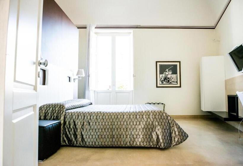 标准间, Albergo Del Sedile