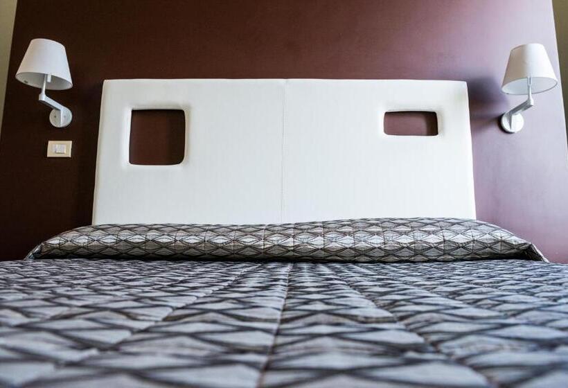 标准间, Albergo Del Sedile