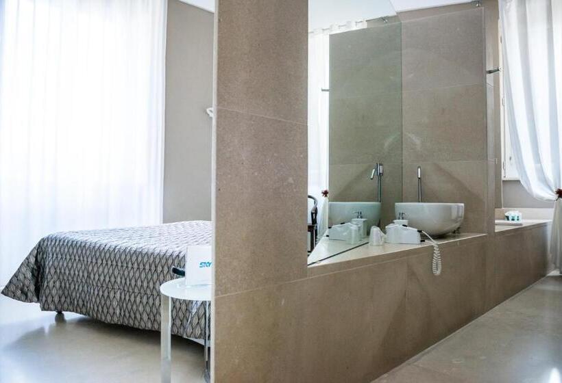 标准间, Albergo Del Sedile