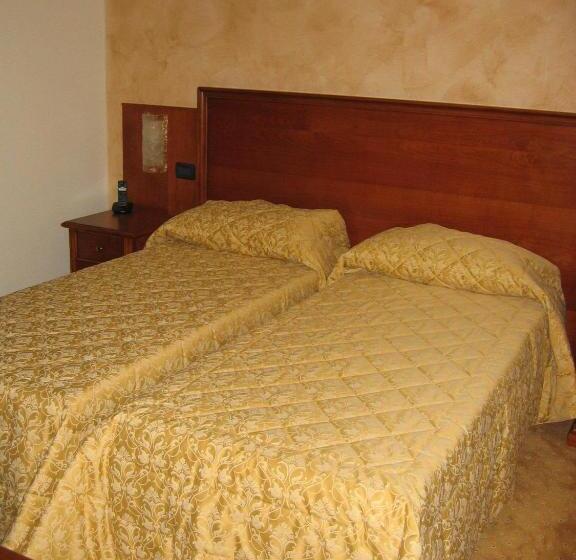 Номер Стандарт Вид на Горы, Albergo Ristorante Montebaldo