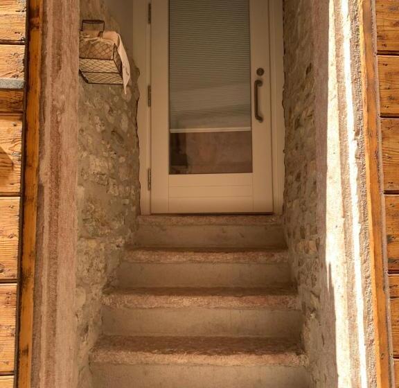 Standard studio with lake view, Albergo Ristorante Montebaldo