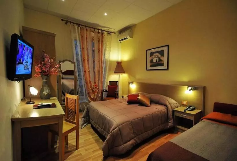 اتاق استاندارد سه نفره, Alexander & Spa