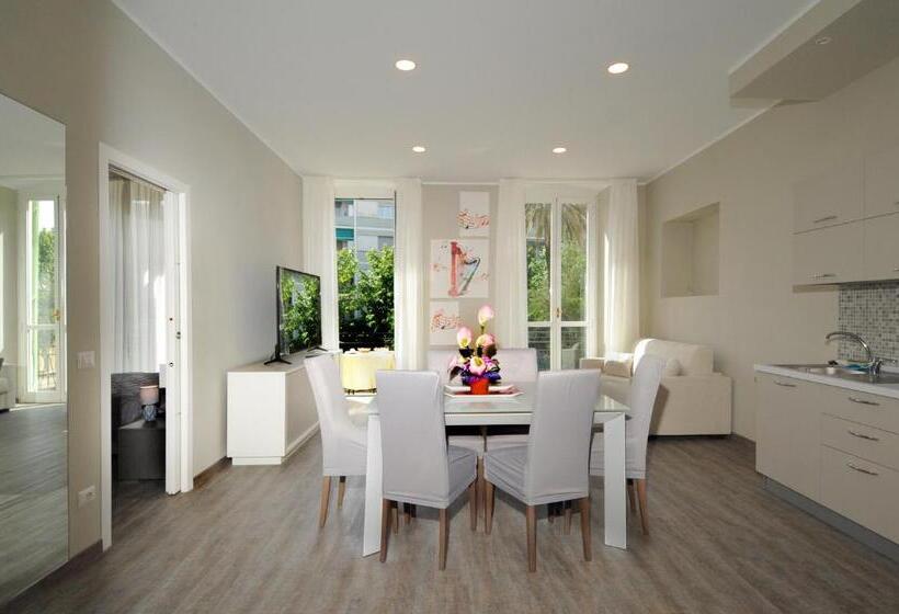 סוויטה עם מרפסת, Alexander & Spa