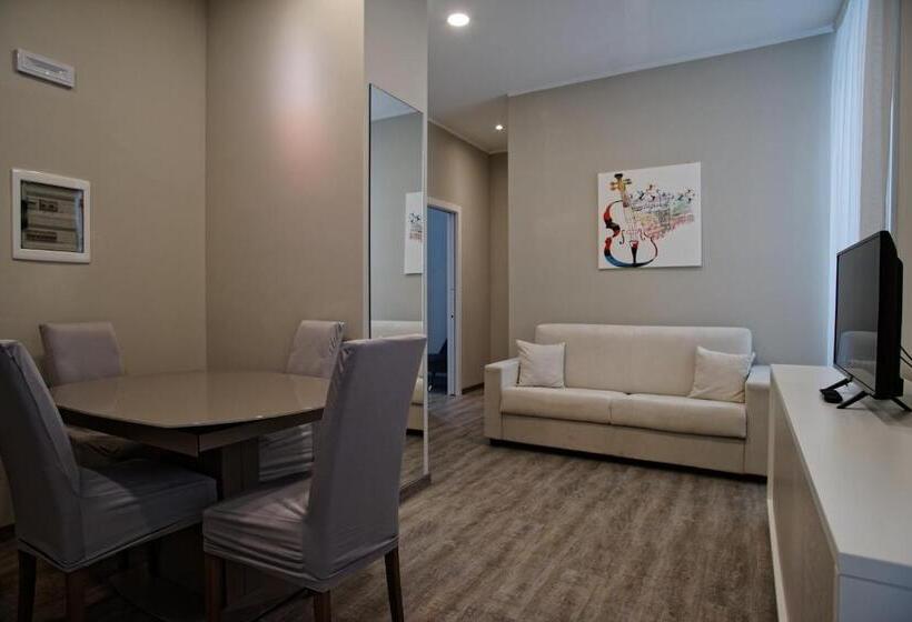 סוויטה עם מרפסת, Alexander & Spa