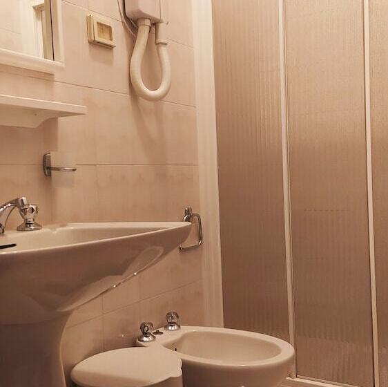 غرفة قياسية, Belvedere