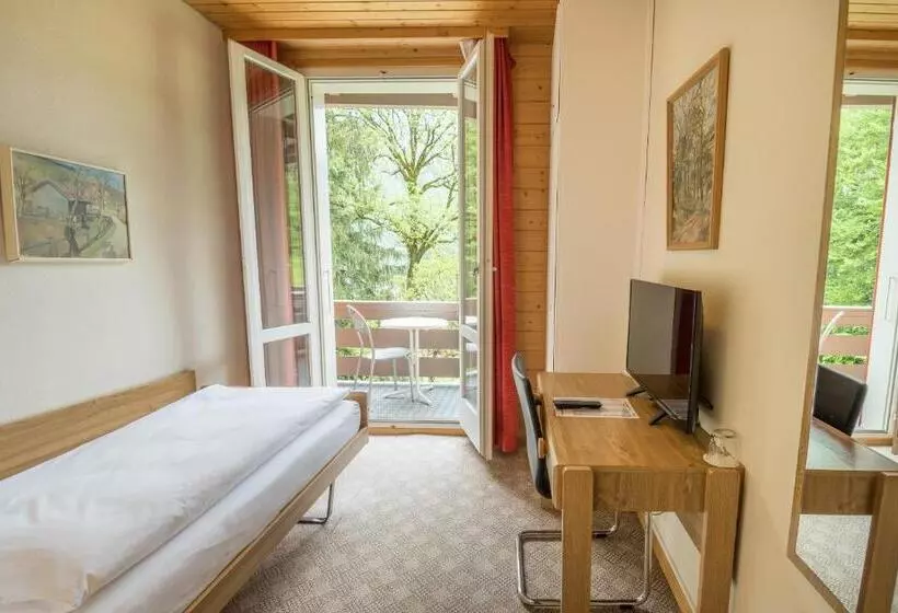Standard Yhden Hengen Huone, Berghof Amaranth