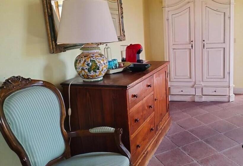 Quarto superior, Borgo Livernano