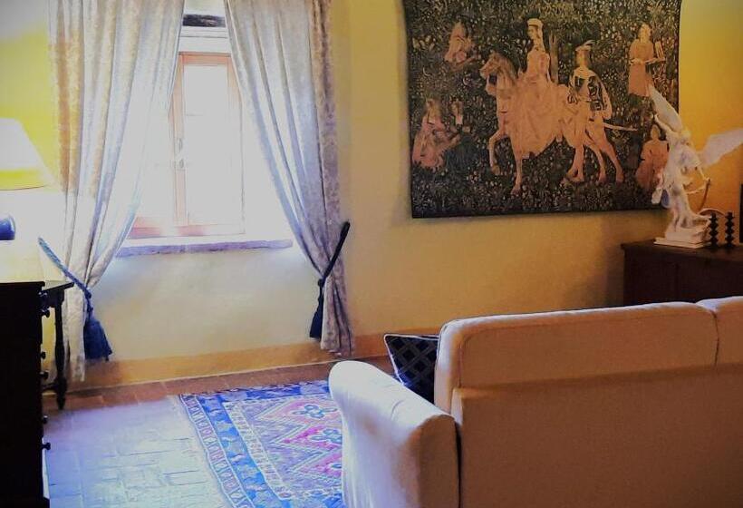 Suite, Borgo Livernano