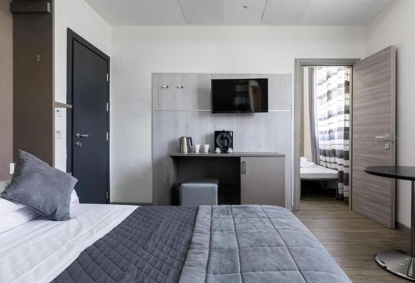 Family Suite, Canarino