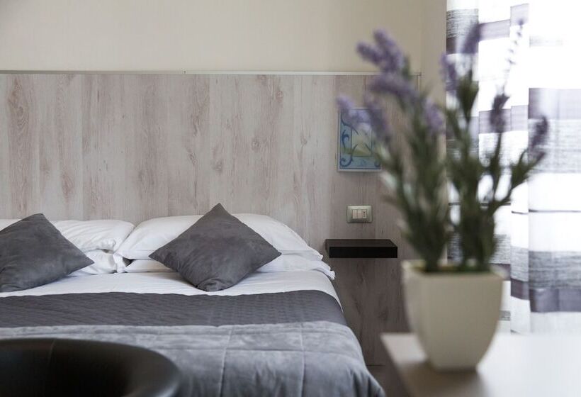 Четырехместный Номер Стандарт, Canarino