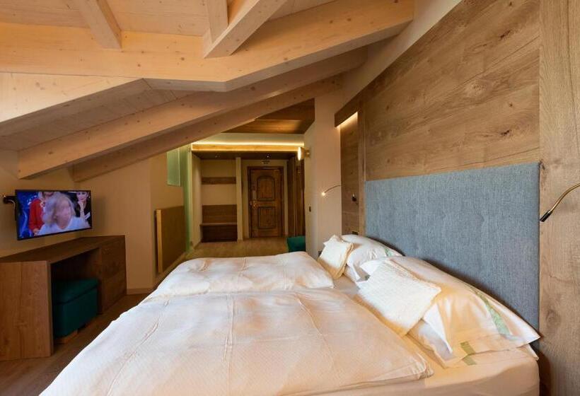 Полулюкс Повышенной Комфортности, Cervo