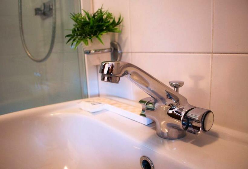 スタンダードルーム, Corte Malaspina