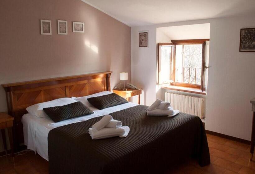 スタンダードルーム, Corte Malaspina