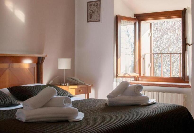 スタンダードルーム, Corte Malaspina