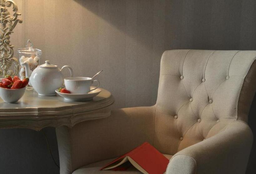 コンフォートルーム, Hôtel Saint Pierre Boutique Hôtel