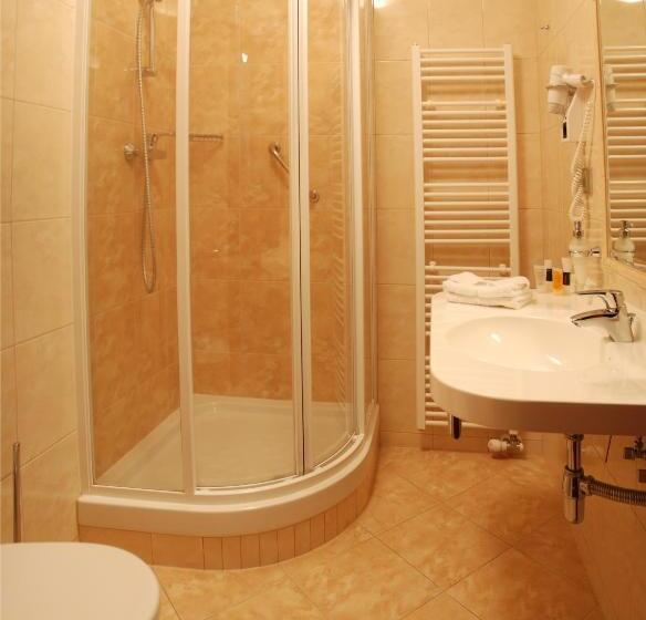 Habitación Estándar, Komorni Hurka