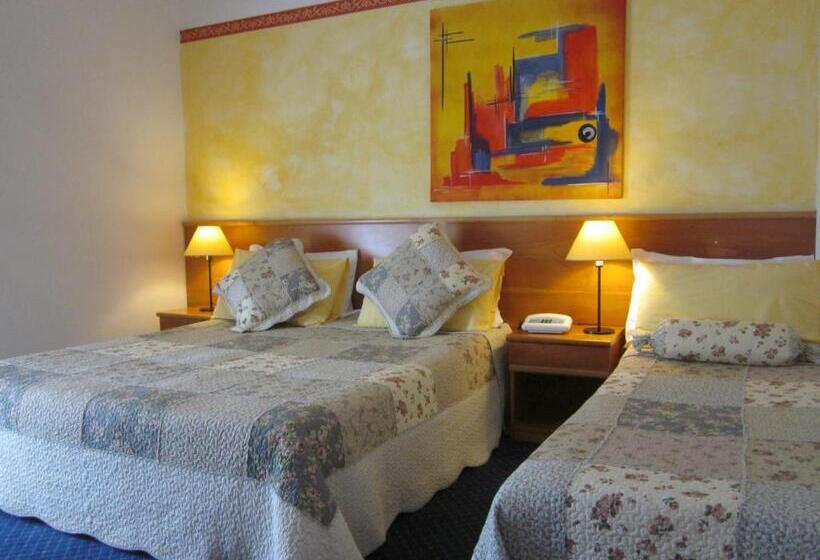 חדר סטנדרט לשלושה עם מרפסת, Marina