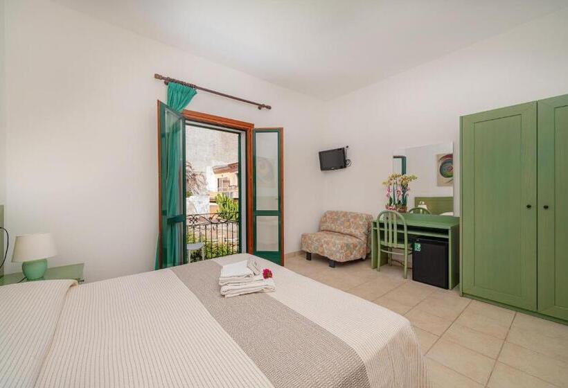 اتاق سوپریور, Marinaro