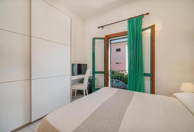 اتاق خانوادگی, Marinaro